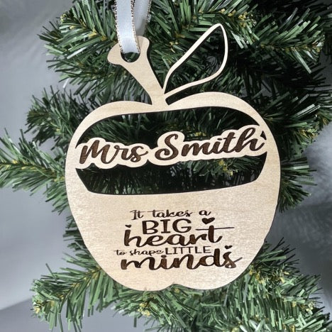 PERSONALIZED APPLE ORNAMENT