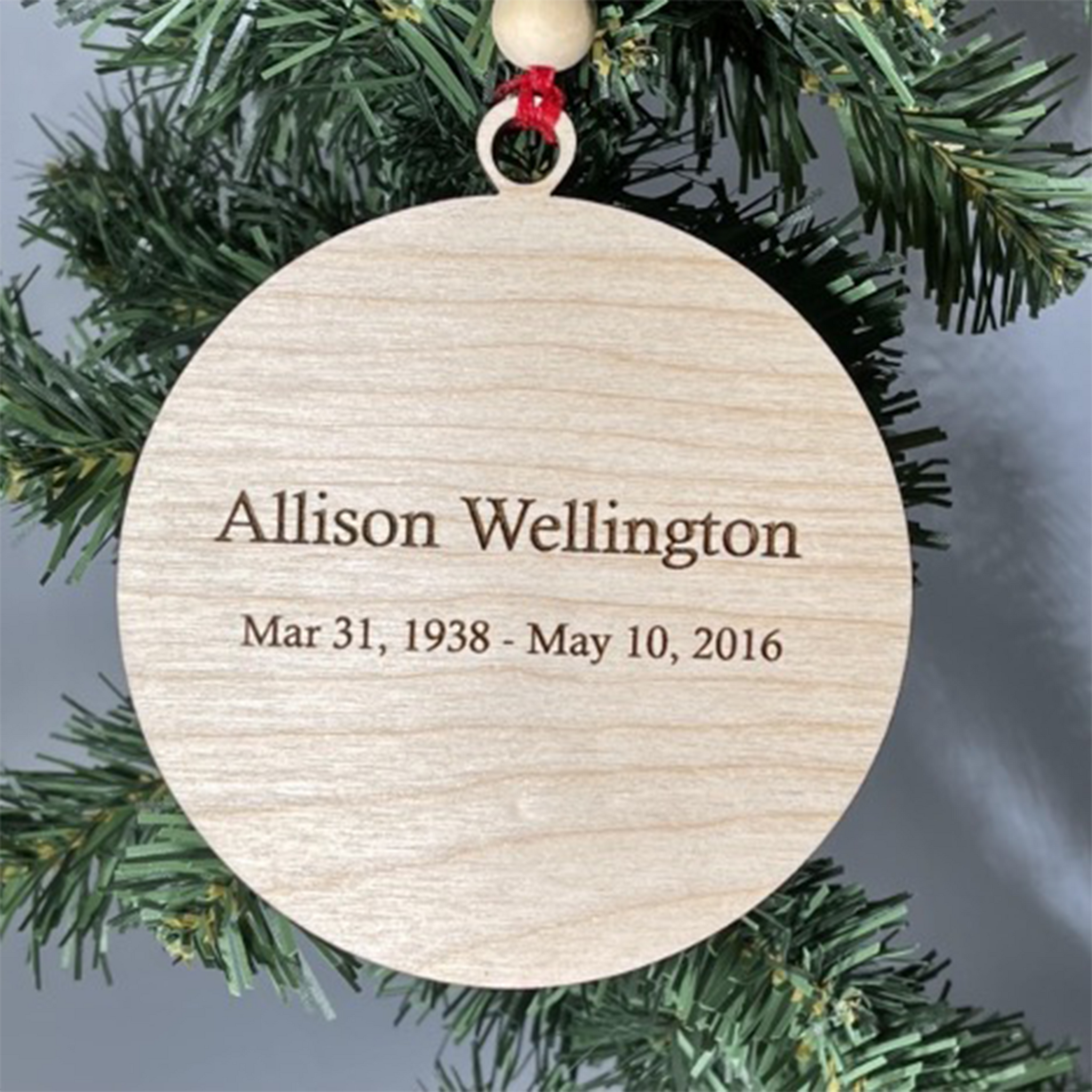 PERSONALIZED CARDINAL REMEMBRANCE ORNAMENT